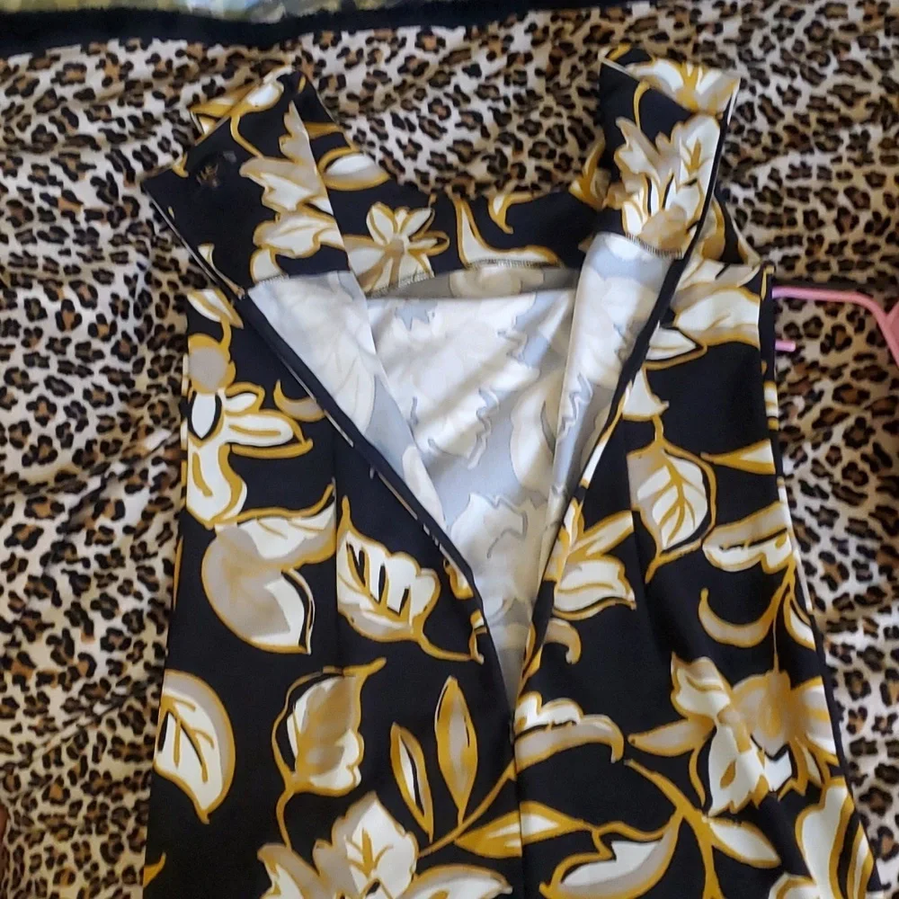 Black & Gold floral dress - Picture 8 of 12